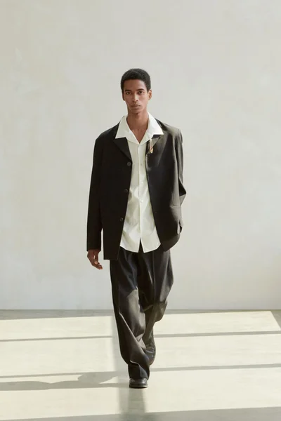 Look 49